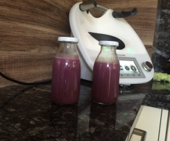 Blaubeerlikör mit Vanilleverfeinerung