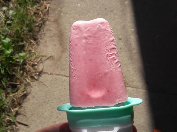 Erdbeer-Mascarpone-Eis