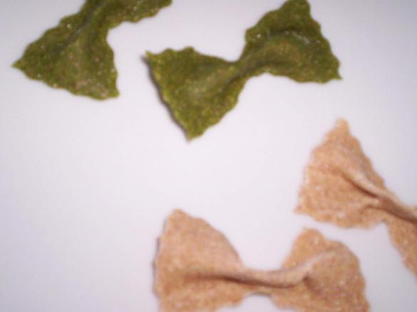 Variation von Dinkel-Vollkorn Nudeln "spinaci"