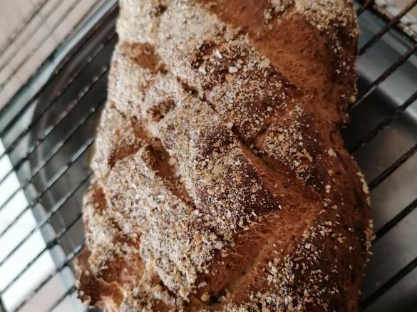 Rustikales Low Carb Brot