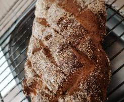 Rustikales Low Carb Brot