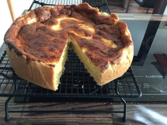 Käsekuchen mit Äpfeln (zucker- und lactosefrei)
