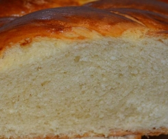 Hefezopf, klassisch - toll auf dem Backstein