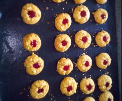 Erdnussbutter-Plätzchen mit Johannisbeergelee