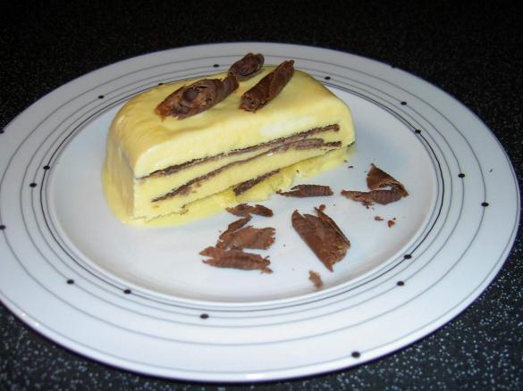 Orangenparfait mit Schokosplitter