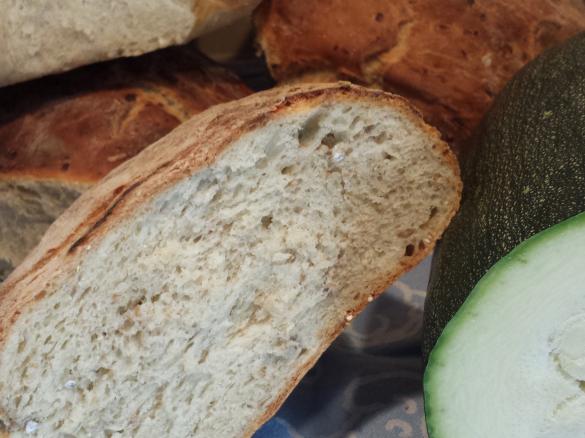 Brot mit Zucchini