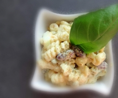 Nudelsalat mit Curry-Hähnchen-Streifen