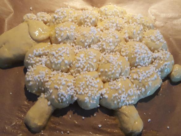 Osterlämmchen aus Hefeteig ..saftig und locker!!