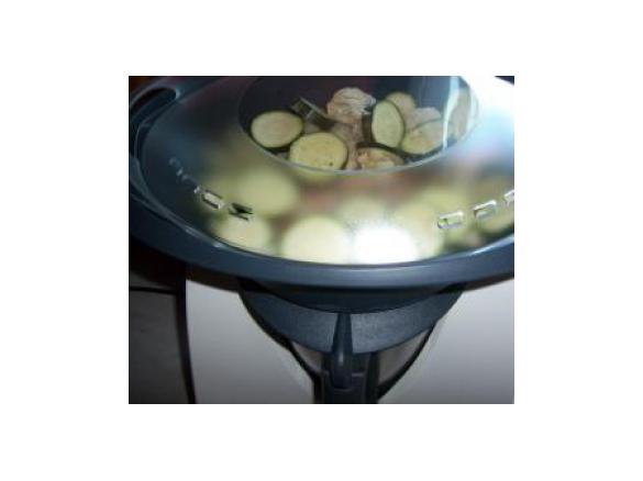 Hähnchenbrustilets und Gemüse Kartoffen...