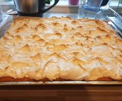 Rhabarberkuchen mit Vanille und Baiser