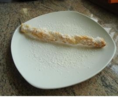 Blätterteig-Kokos-Zucker-Stangerl