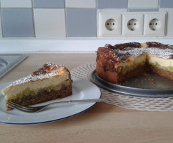 Rhabarberkuchen mit Quarkschaumguss