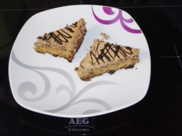 Weihnachtliche  Mandelschnitten