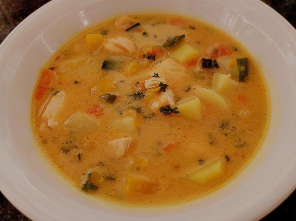 Pikanter Fischtopf - kleinere Menge