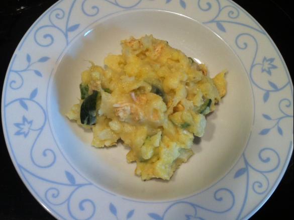 Curry-Kartoffelpüree mit Gemüse und Hähnchen