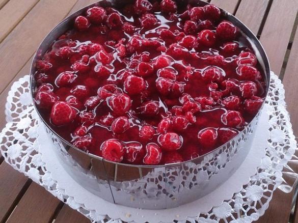 Himbeer Mascarpone Torte