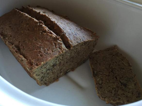 saftiges Dinkelvollkornbrot mit Körnern