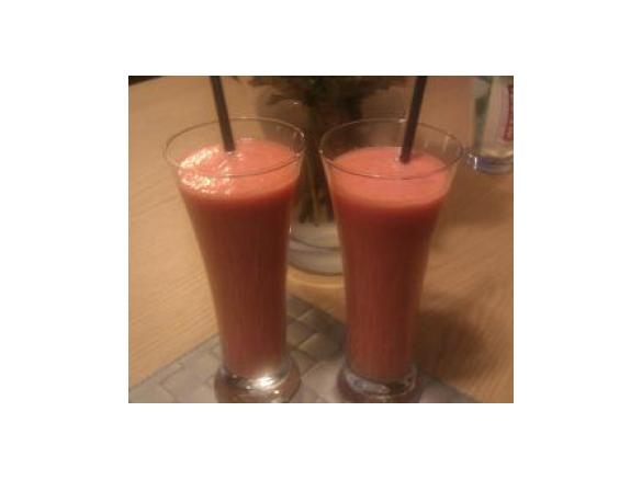 Rhabarber-Erdbeer-Smoothie