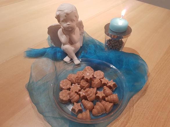 Weihnachtliche Amicelli Pralinen