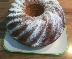 Eierlikörkuchen nach Oma Dora