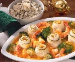 Seezungen Rollen mit Kräutersoße, Broccoli und Reis