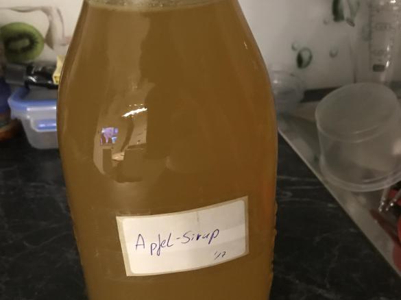 Apfel-Sirup