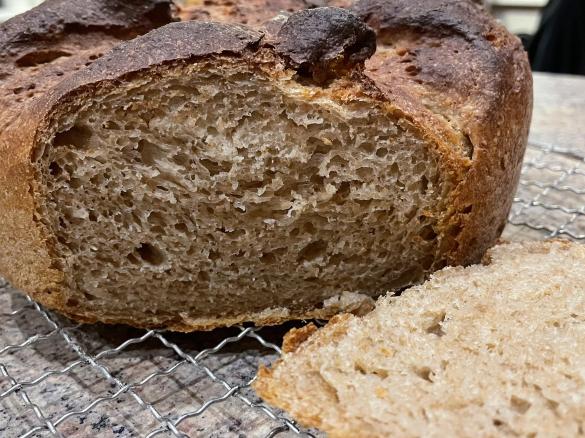 Dinkelbrot mit Kartoffeln