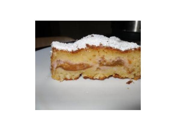 Polentakuchen mit Pflaumen