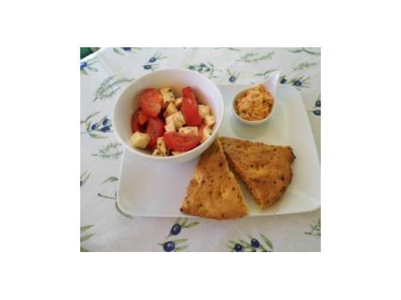 Focaccia mit Pistazien und getr. Tomaten