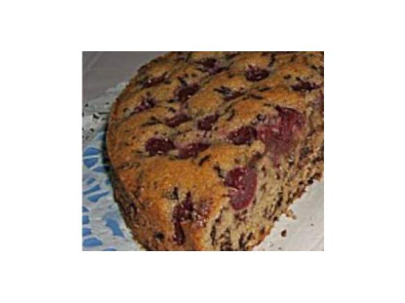 Nusskuchen mit Sauerkirschen 