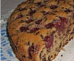 Nusskuchen mit Sauerkirschen 