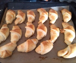 Schinken- Käse Hörnchen aus Quark- Öl- Teig