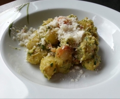 Gnocchi mit Avocado-Basilikum-Pesto