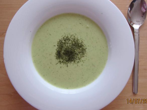 Gurkensuppe