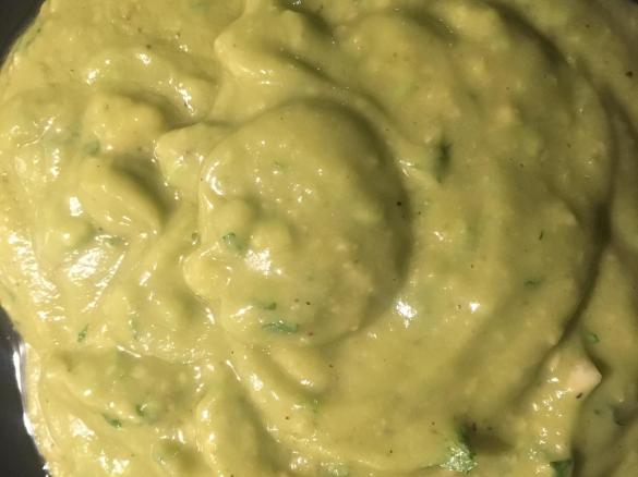 Asiatischer Avocado Dip