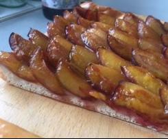 Zwetschgenkuchen mit Hefeteig