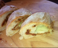 Baguette mit Tomaten-Mozzarella Füllung