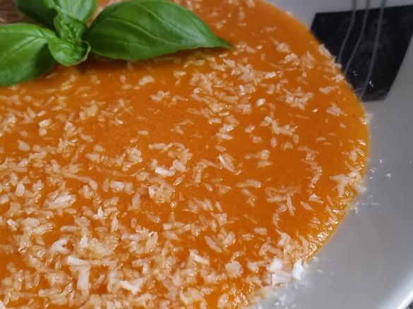 Rote Linsen-Kokossuppe nach Sophia Thiel, Linsensuppe