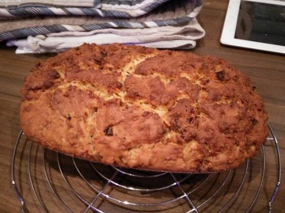 Röstzwiebel-Tomaten-Brot