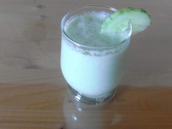 Kalte Gurkensuppe PERFEKT FÜR DIE HEISSEN SOMMERTAGE!