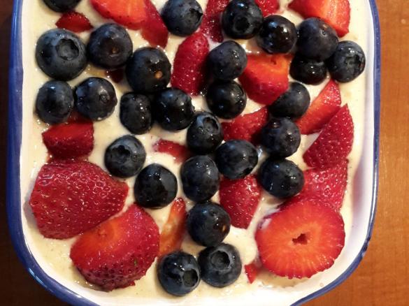 Frühstücksauflauf mit Haferflocken,Quark und Früchten