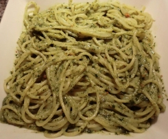 Basilikum Pesto mit Honig