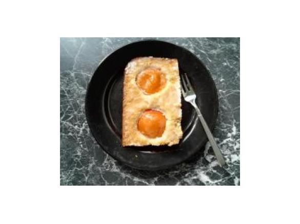 Kerniger Aprikosenkuchen