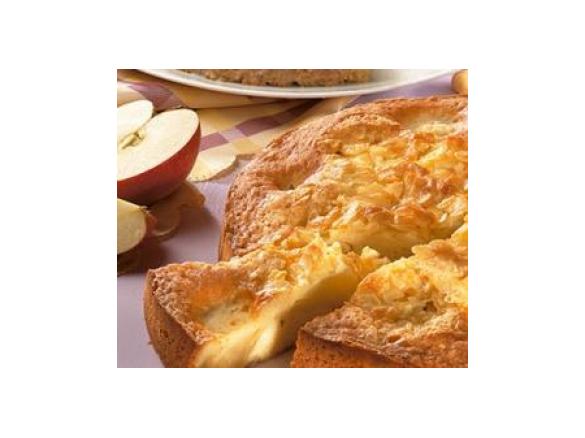 Gedeckter Apfelkuchen mit Mürbteig