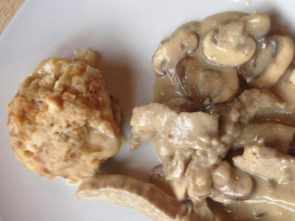 Geschnetzeltes mit Käseknödeln (all in one)