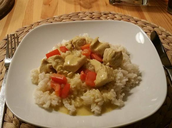 Curry-Geschnetzeltes mit Reis