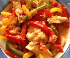 Hähnchenfilet mit Paprikagemüse (Low Carb) All-in-one