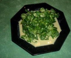 Feldsalat in Honig-Senf-Dressing ( WW )