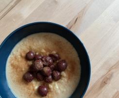 Kokos-Milchreis mit Kirschen