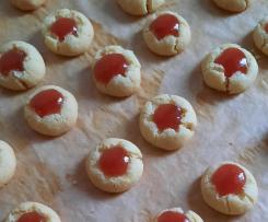 Himmlische Vanillekekse mit Marmeladenfüllung